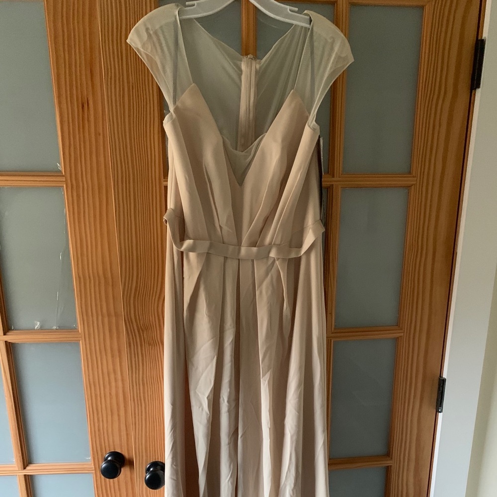 Vera Wang Bridesmaid Dress- VW Champagne
